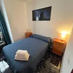 3 Dormitorios. Terraza. Bus Stop Appartement *