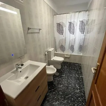 Lägenhet 3 Dormitorios. Terraza. Bus Stop *