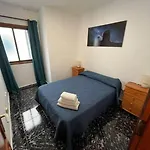 3 Dormitorios. Terraza. Bus Stop Апартаменты