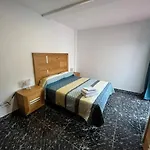 3 Dormitorios. Terraza. Bus Stop * Лос-Реалехос