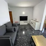Апартаменты 3 Dormitorios. Terraza. Bus Stop